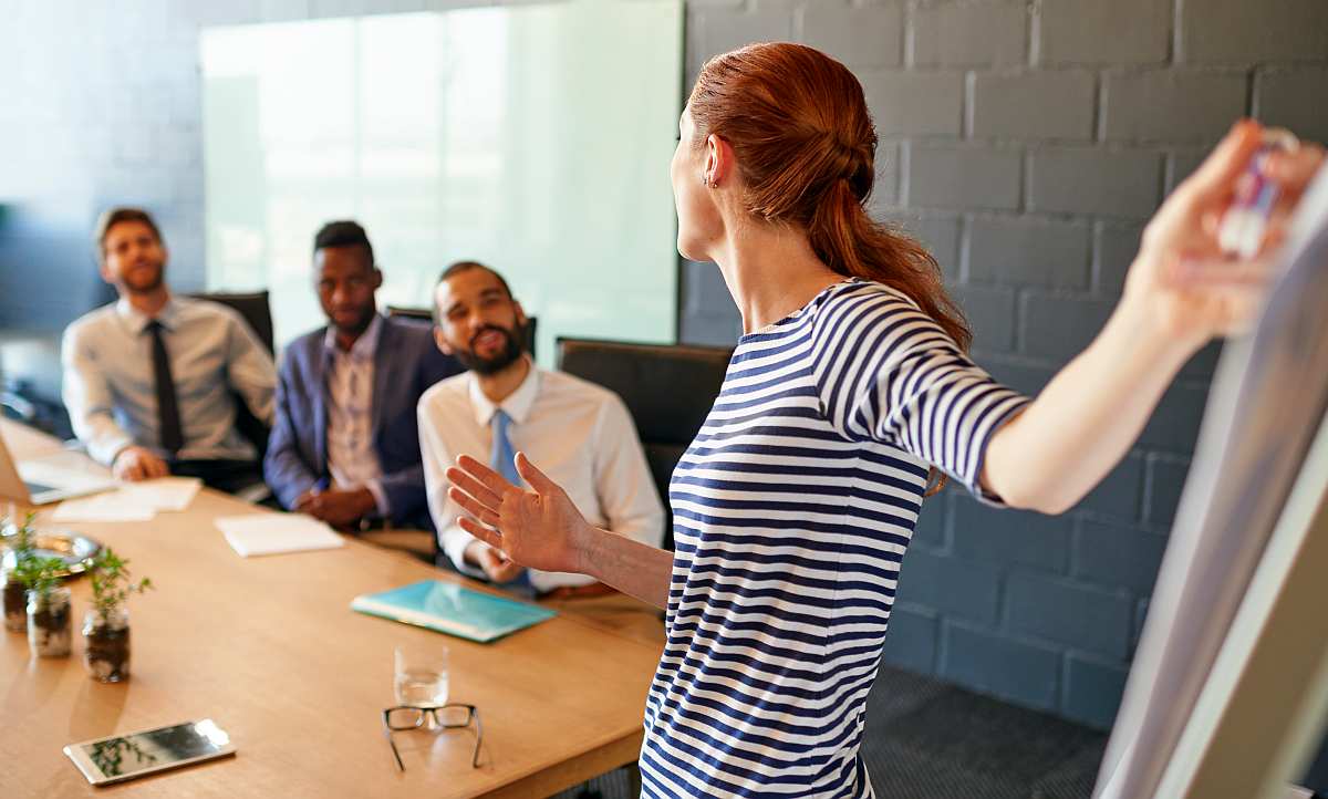 Leading the team in a brainstorming session | How AI Is Disrupting Sales w/Damian O'Farrill @Autodesk | Future of AI 